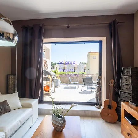 Apartamento Guillem De Bergueda Bxs - Amplio Y Reformado, Con Pocas Escaleras, Situado En Un Tranquilo Residencial De Grifeu - Es-228-203