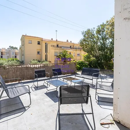 Guillem De Bergueda Bxs - Amplio Y Reformado, Con Pocas Escaleras, Situado En Un Tranquilo Residencial De Grifeu - Es-228-203 Apartamento